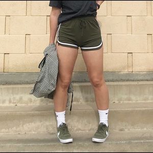 Dolphin short
